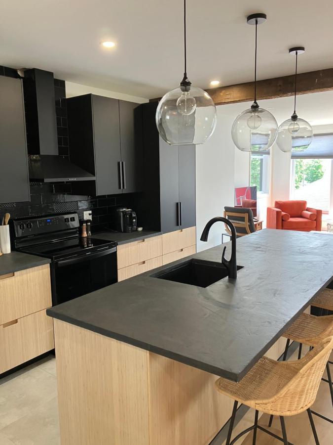 Yin Et Yang Apartment Sainte-Anne-de-Beaupre Bagian luar foto